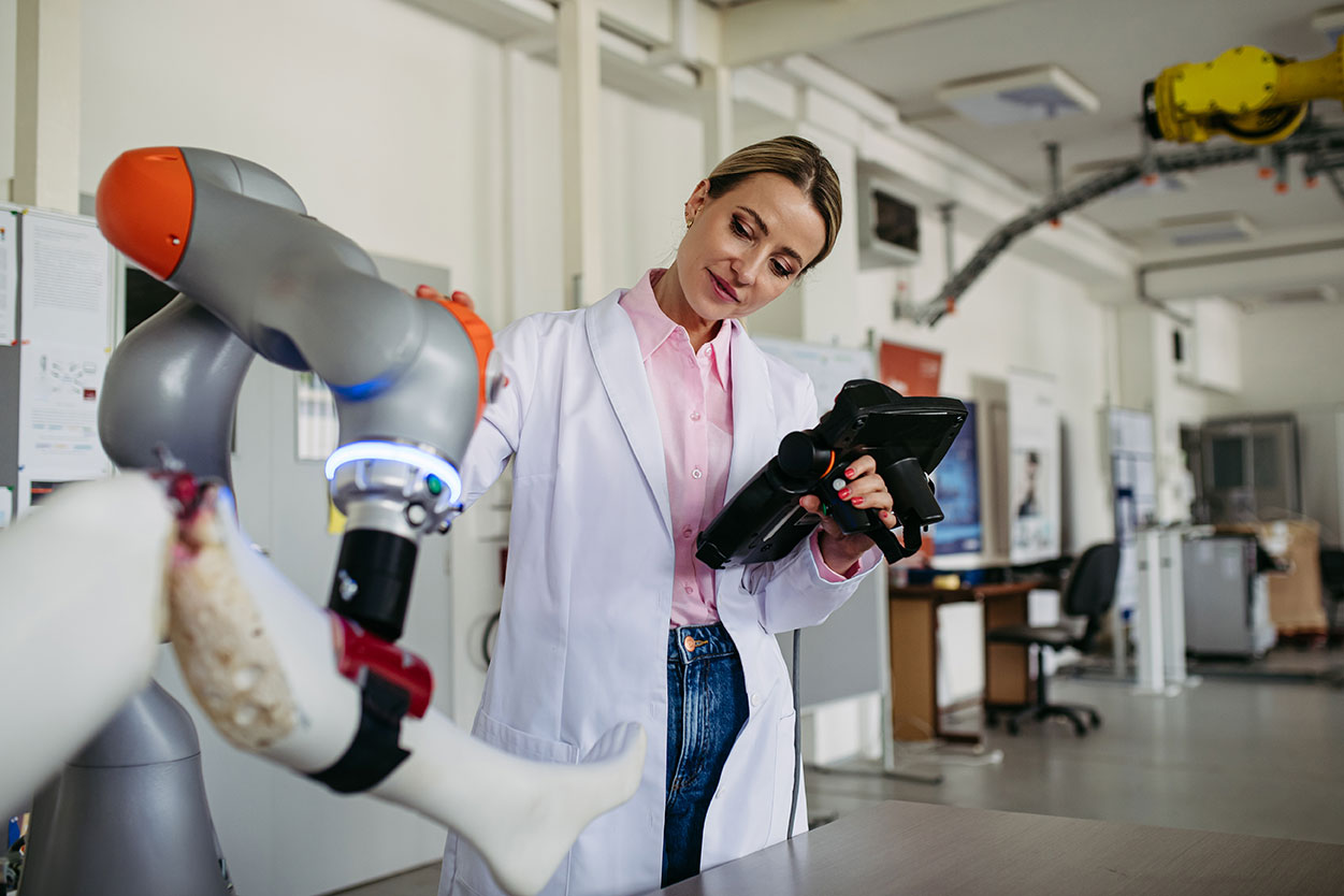 Medical device manufacturer leaned on PROS and their partners to digitally transform