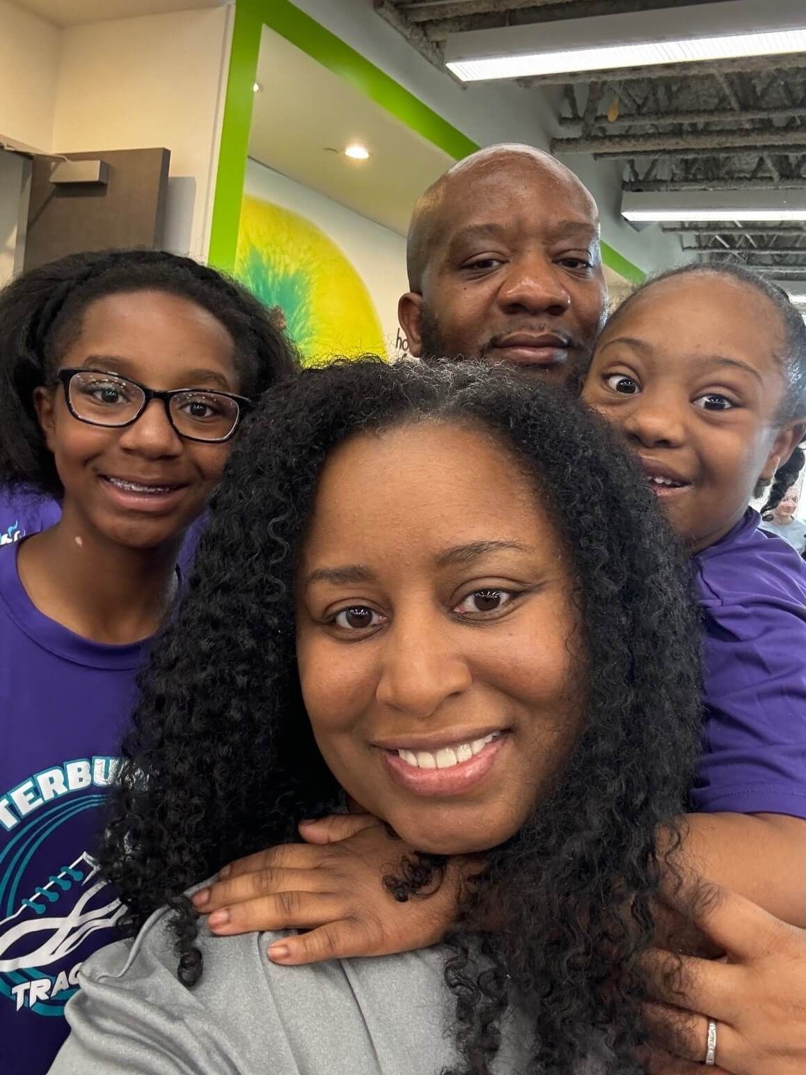 Dewayne’s family volunteering at the Houston Food Bank